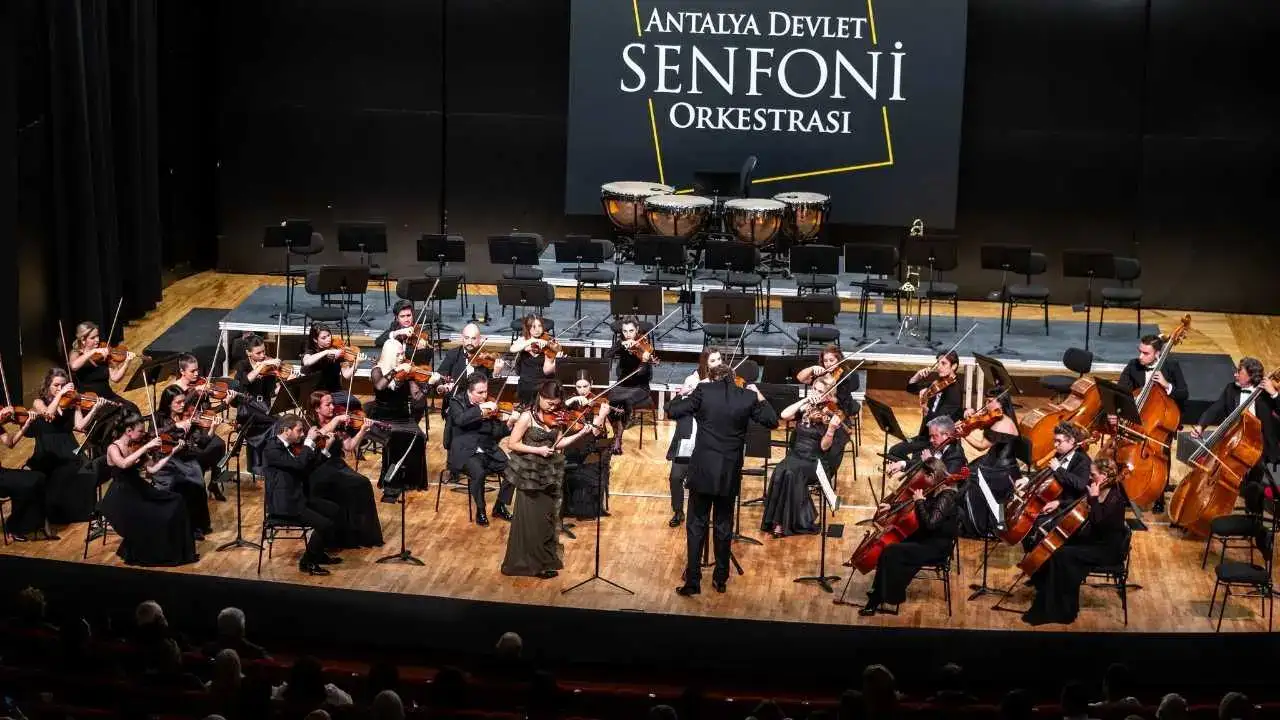 Antalya’da Klasik Müziğin İki Yüzü Aynı Gecede Buluştu 4